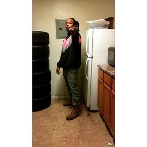 Meet your Posher, Larry